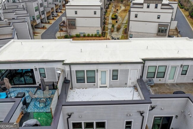 Building Photo - 2083 Holtz Ln