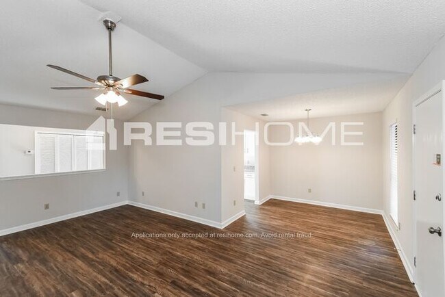 Building Photo - HOME FOR RENT!!