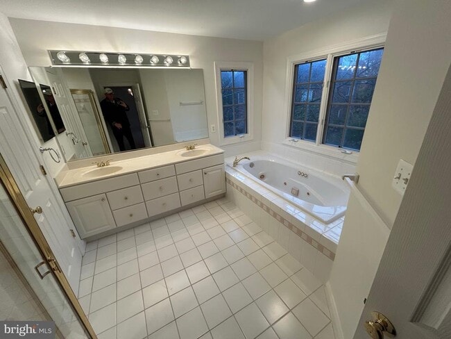 Building Photo - 4801 26TH St N