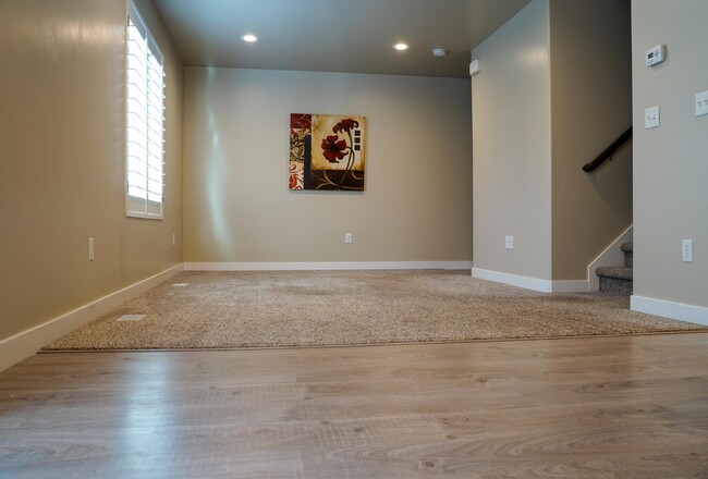 Building Photo - 528 Fox Chase Dr