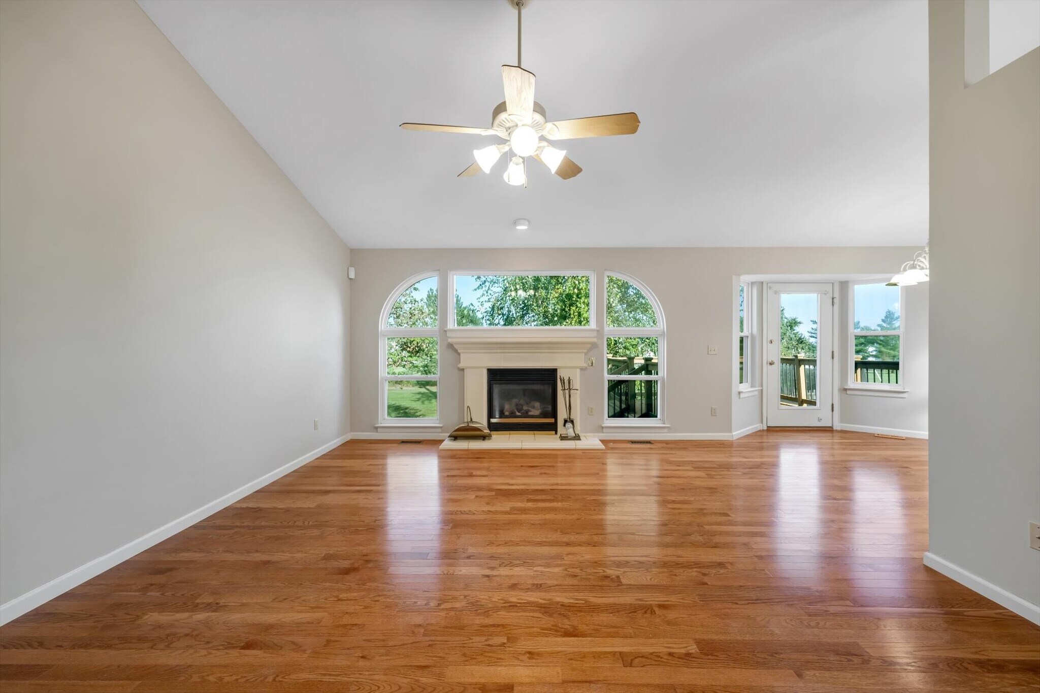 Building Photo - 1583 Briarchase Dr