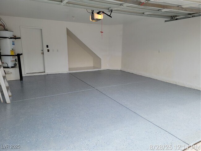 Building Photo - 818 Ribbon Grass Ave