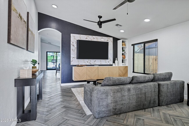 Building Photo - 9558 W Harmony Ln