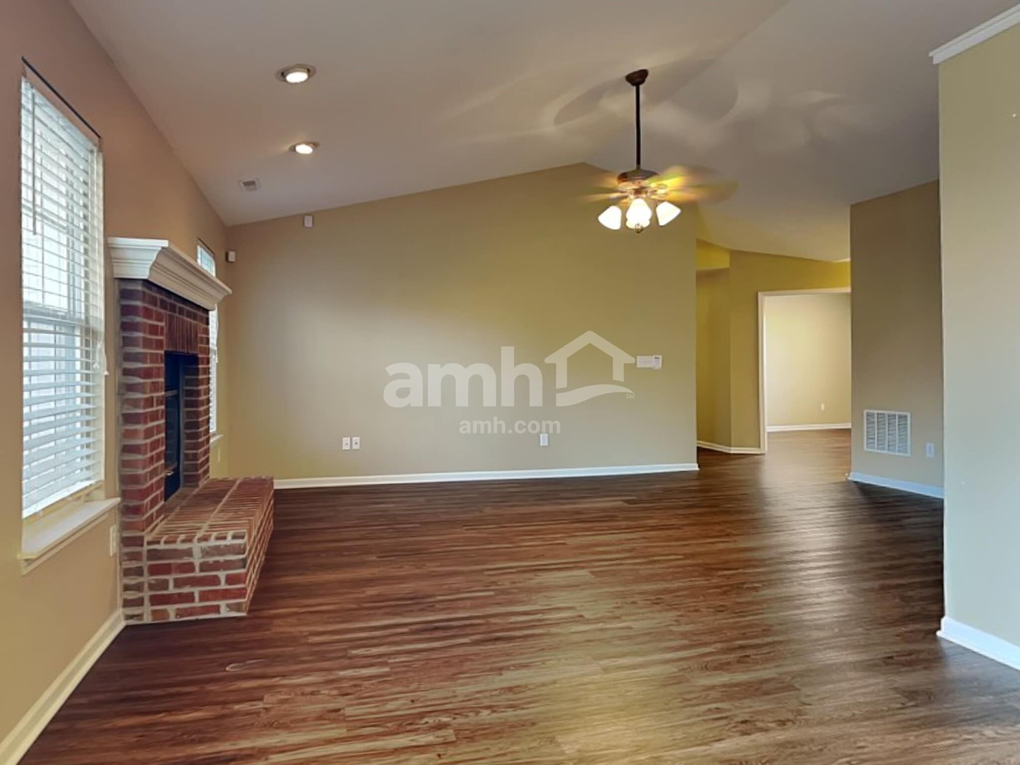 Building Photo - 19438 Rocky Beach Dr