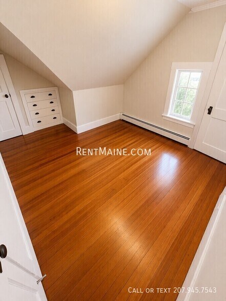 Building Photo - 269 French St