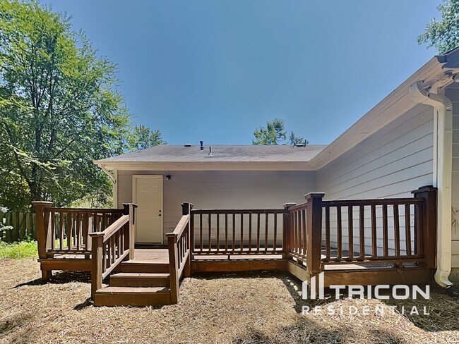 Building Photo - 4405 Cindy Pl SE