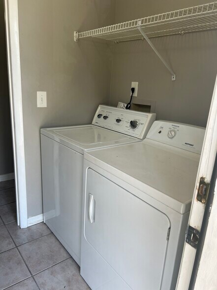 Building Photo - 117 Rio del Mar St