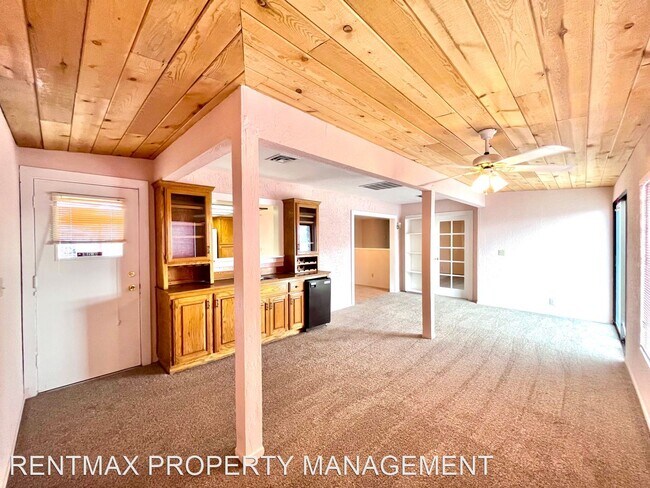 Building Photo - 3 br, 2 bath House - 1487 SUNBURST DR