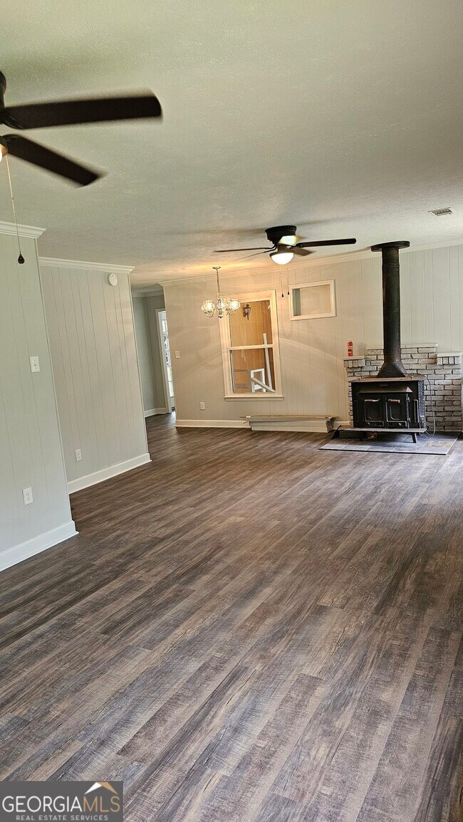 Building Photo - 1541 Oak Grove Church Rd