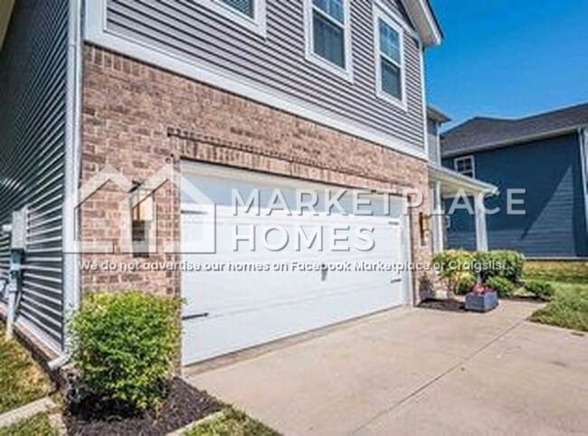 Building Photo - 554 Vining Ln