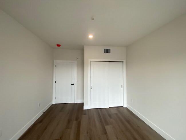 Building Photo - 2285 Ulric St