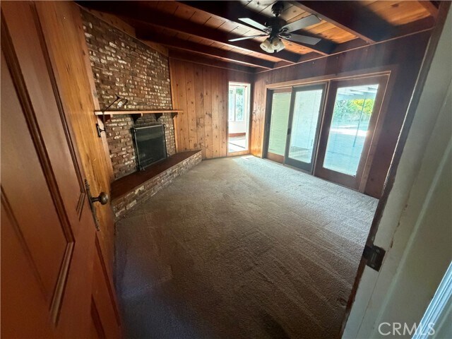 Building Photo - 8541 Orangewood Ave
