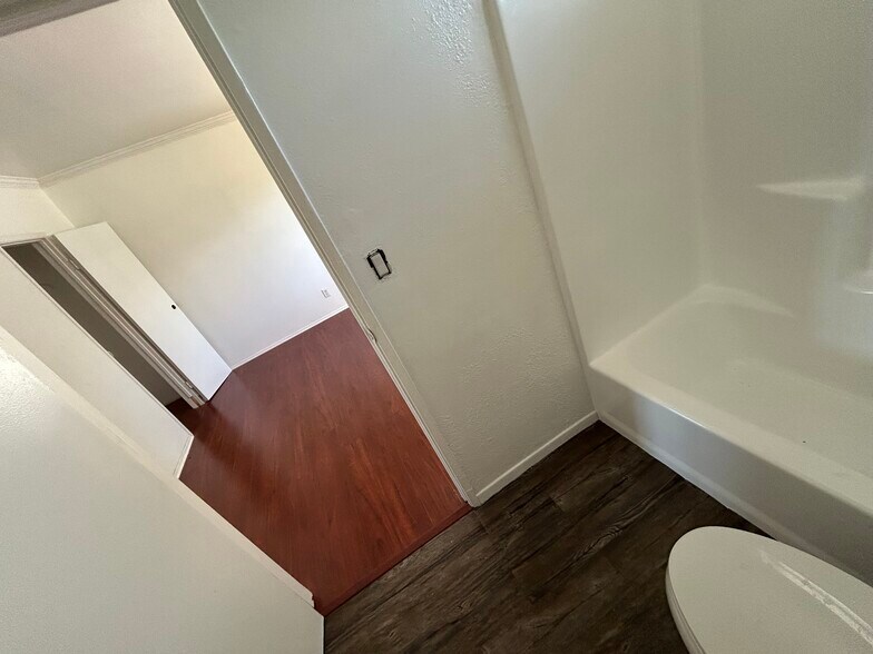 View from restroom to 3rd bedroom - 1156 N Chicago St