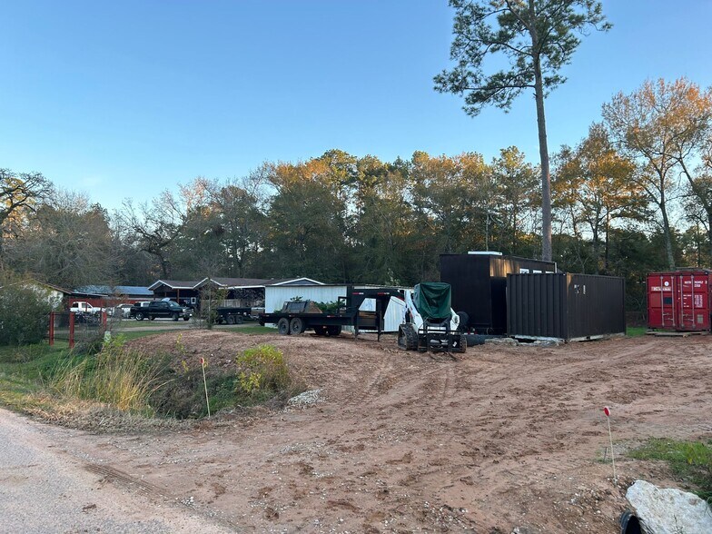 Building Photo - 11468 Underwood St