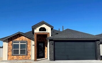 Building Photo - 1523 Mimosa St