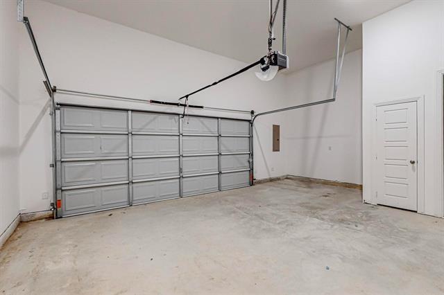 Building Photo - 329 Mule Deer Mews
