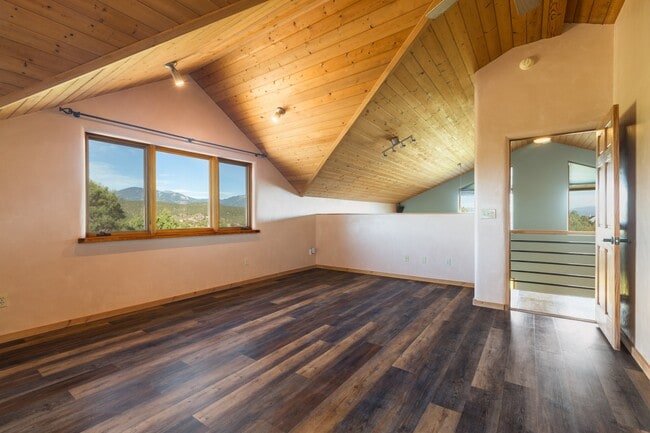 Building Photo - 27 Spanish Peaks Rd
