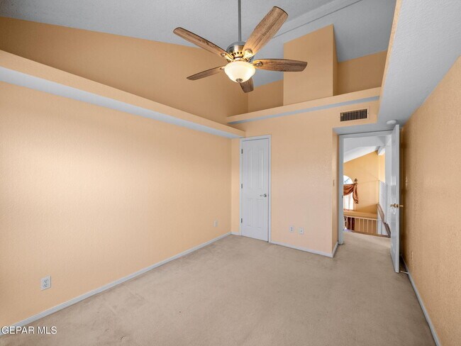 Building Photo - 4572 Loma Linda Cir