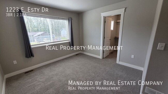 Building Photo - 1223 E Esty Dr