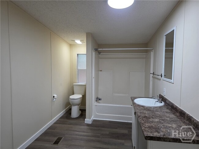 Building Photo - 311 Mockingbird Dr