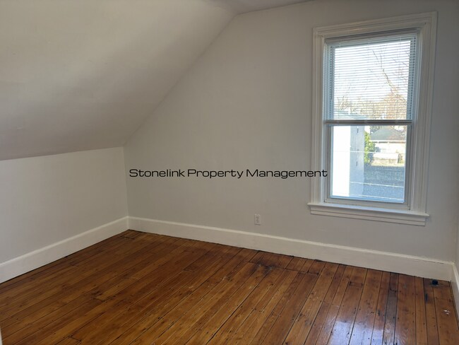 Building Photo - 114-116 Garden Street