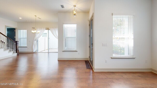 Building Photo - 7412 Beach Walk Place