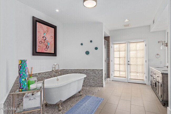 Building Photo - 9128 N 55th St