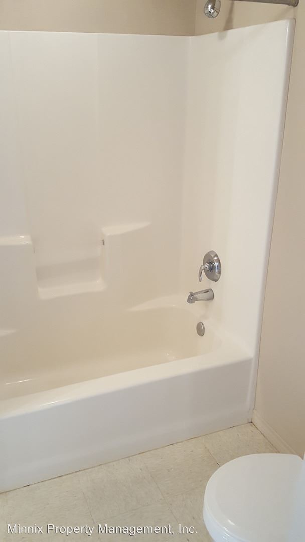 Building Photo - 2801 Mable Dr