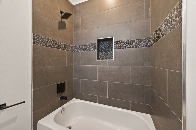 Building Photo - 7707 Johanna Pk Dr