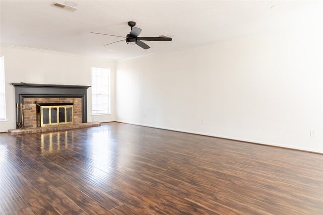 Building Photo - 22 Cottage Grove Pl