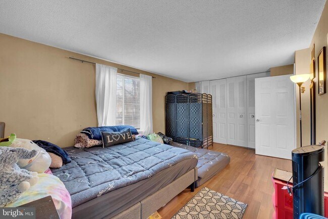 Building Photo - 89 Doe Ct