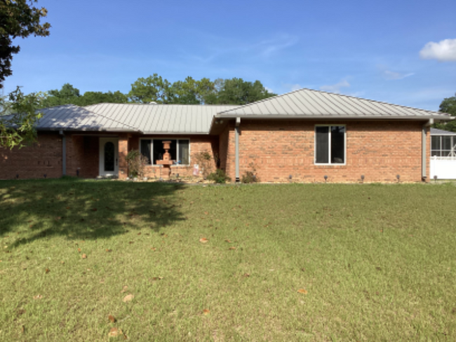 Building Photo - 3927 SW 89th Ave