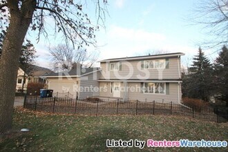 Building Photo - Spacious Expansive Wooded Lot in Shoreview