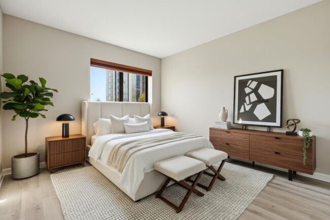 Building Photo - 1322 S Prairie Ave