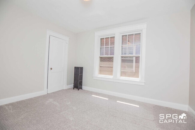 Building Photo - 516 Radnor St