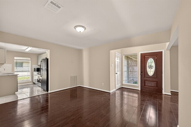 Building Photo - 12006 New Brunswick Dr