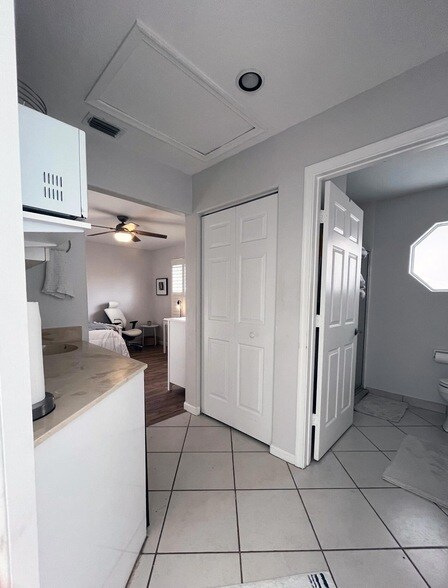 Building Photo - 2563 Egret Lake Dr