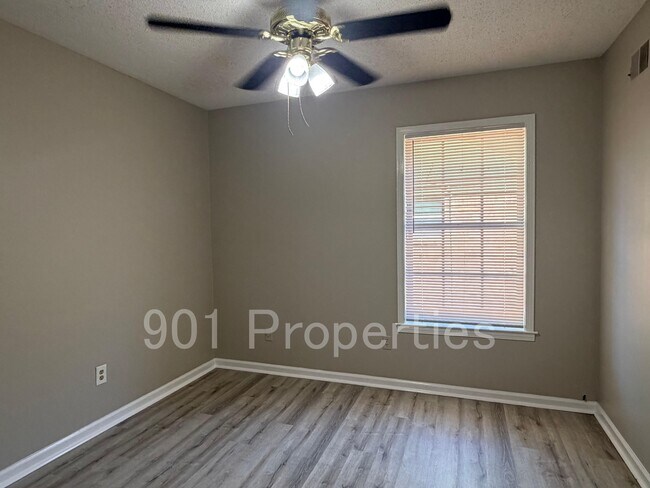 Building Photo - 5674 Montpelier Dr