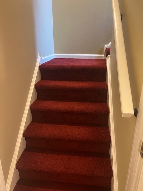 3rd Floor Stairs - 1554 Willow Pond Dr