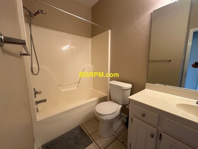 Building Photo - House for rent in Cabot!