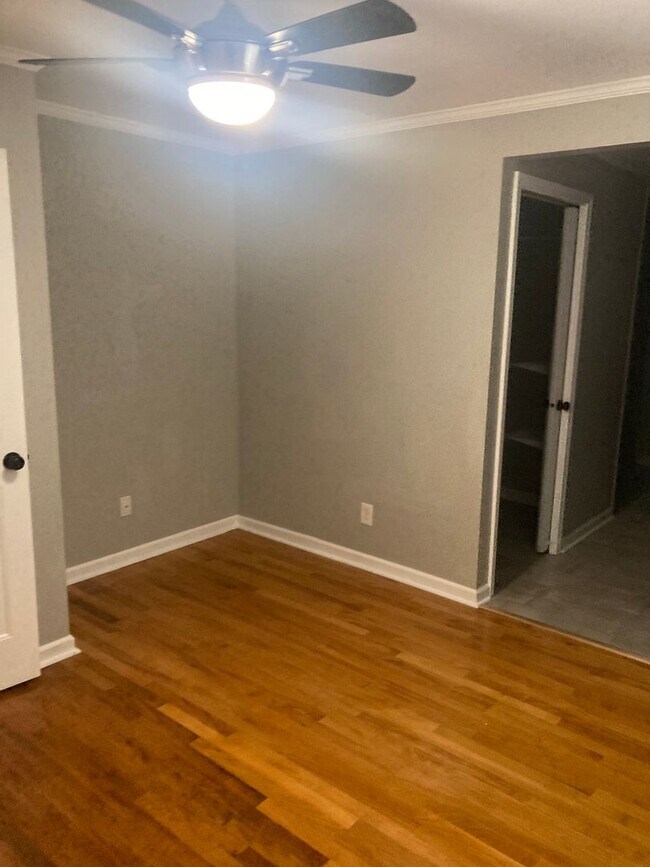Building Photo - Great 2 Bed 2 Bath Home in East Nashville!
