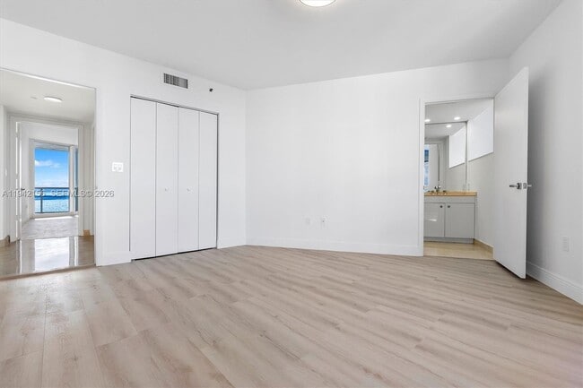 Building Photo - 19111 Collins Ave