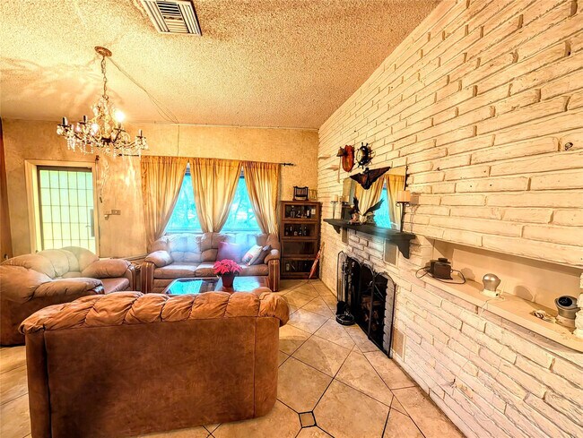 Building Photo - 169 Palmetto Dr