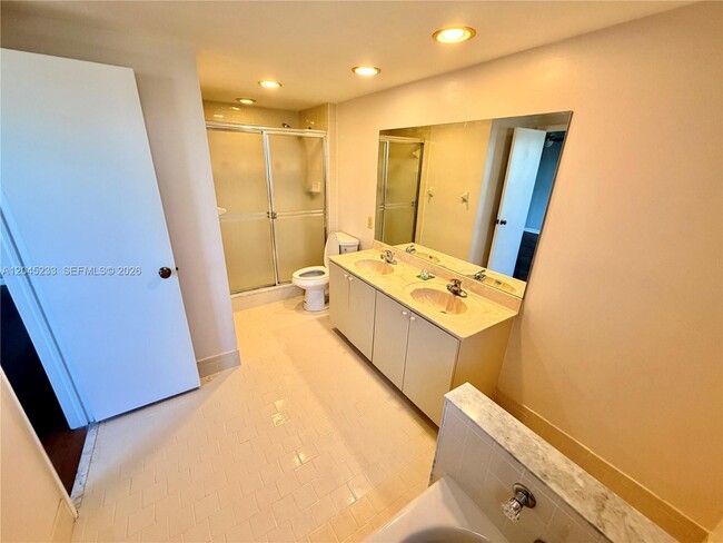Building Photo - 7361 SW 26th Ct