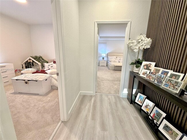 Building Photo - 2661 SE 24th Ct