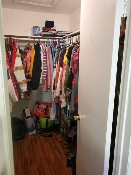 Building Photo - 452 Tournament Dr