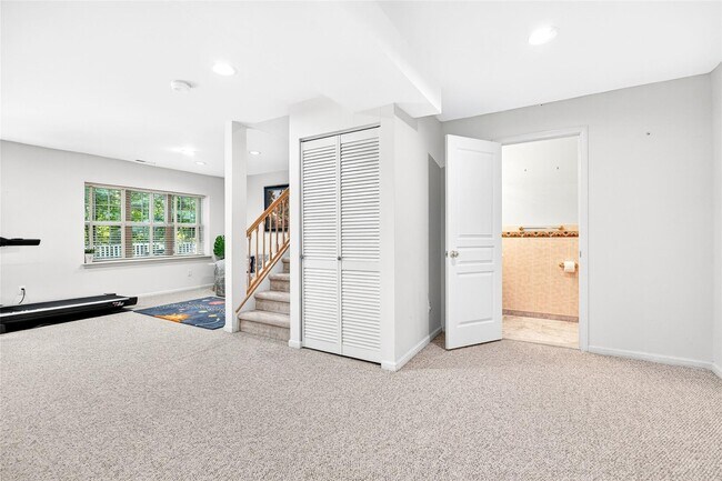 Building Photo - 3 Deertree Ln