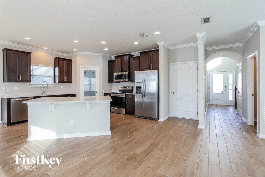 Building Photo - 8170 Dancing Fox St