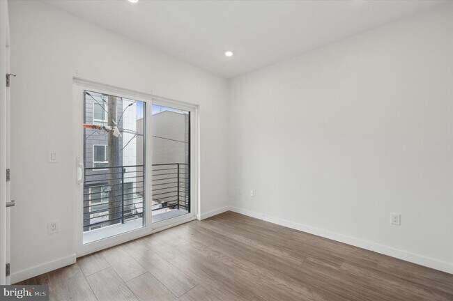 Building Photo - 1617 Ridge Ave