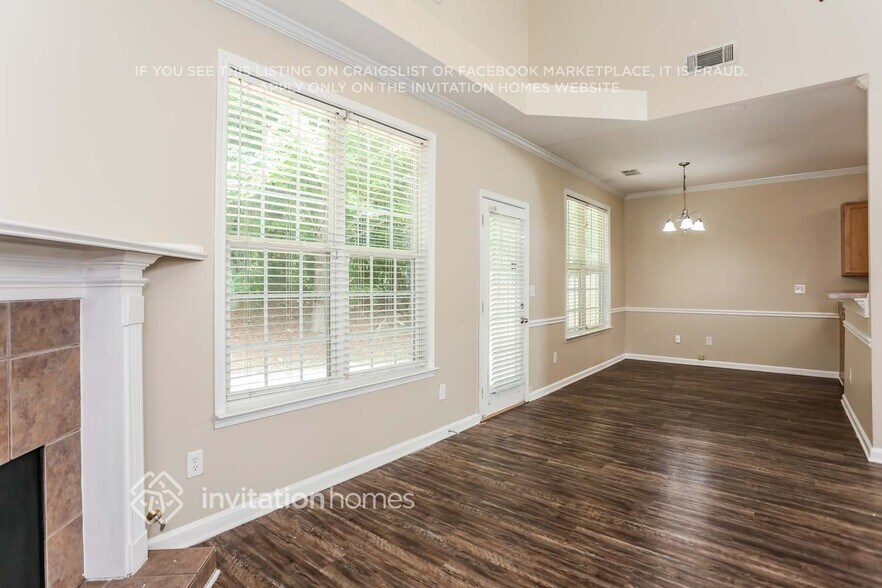 Building Photo - 3337 Pate Creek View